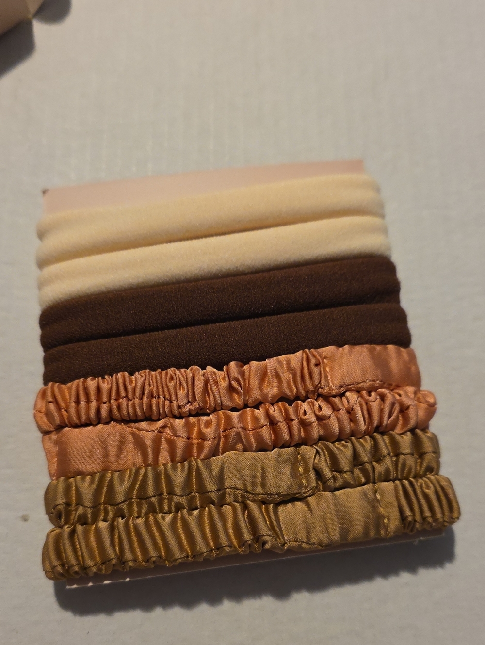 Set Of 8 Hairties
